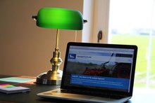 Laptop auf Schreibtisch